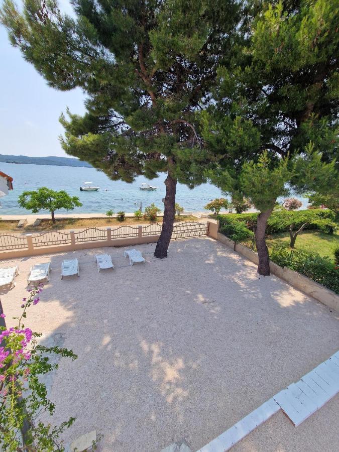 5 Meters From The Sea With Private Beach - 70M2 Colibri Sunset Apartments สเวติ เปตาร์ ภายนอก รูปภาพ