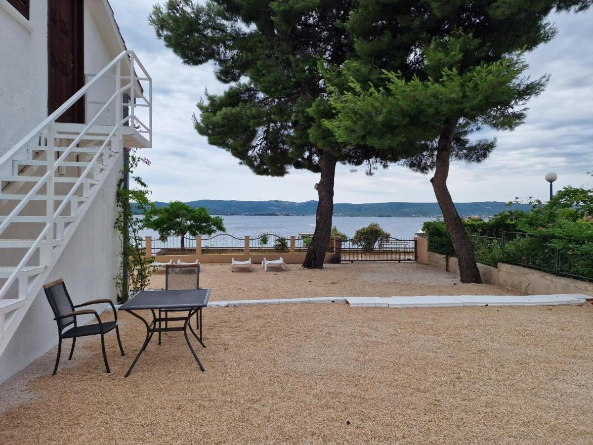 5 Meters From The Sea With Private Beach - 70M2 Colibri Sunset Apartments สเวติ เปตาร์ ภายนอก รูปภาพ