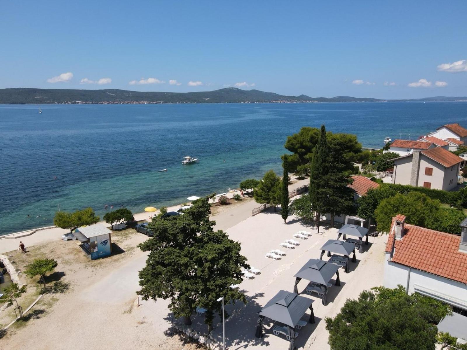 5 Meters From The Sea With Private Beach - 70M2 Colibri Sunset Apartments สเวติ เปตาร์ ภายนอก รูปภาพ