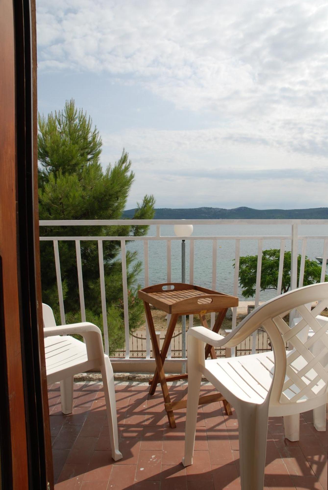 5 Meters From The Sea With Private Beach - 70M2 Colibri Sunset Apartments สเวติ เปตาร์ ภายนอก รูปภาพ